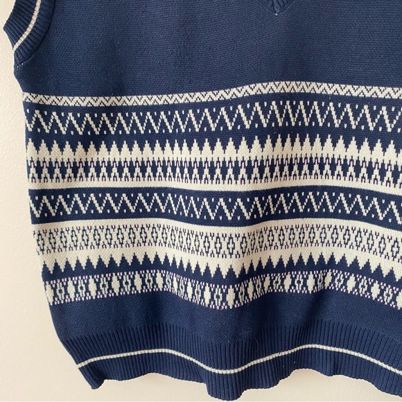 Vintage Navy Blue Patterned Sweater Vest V neck Fair Isle Pattern - Picture 4 of 6
